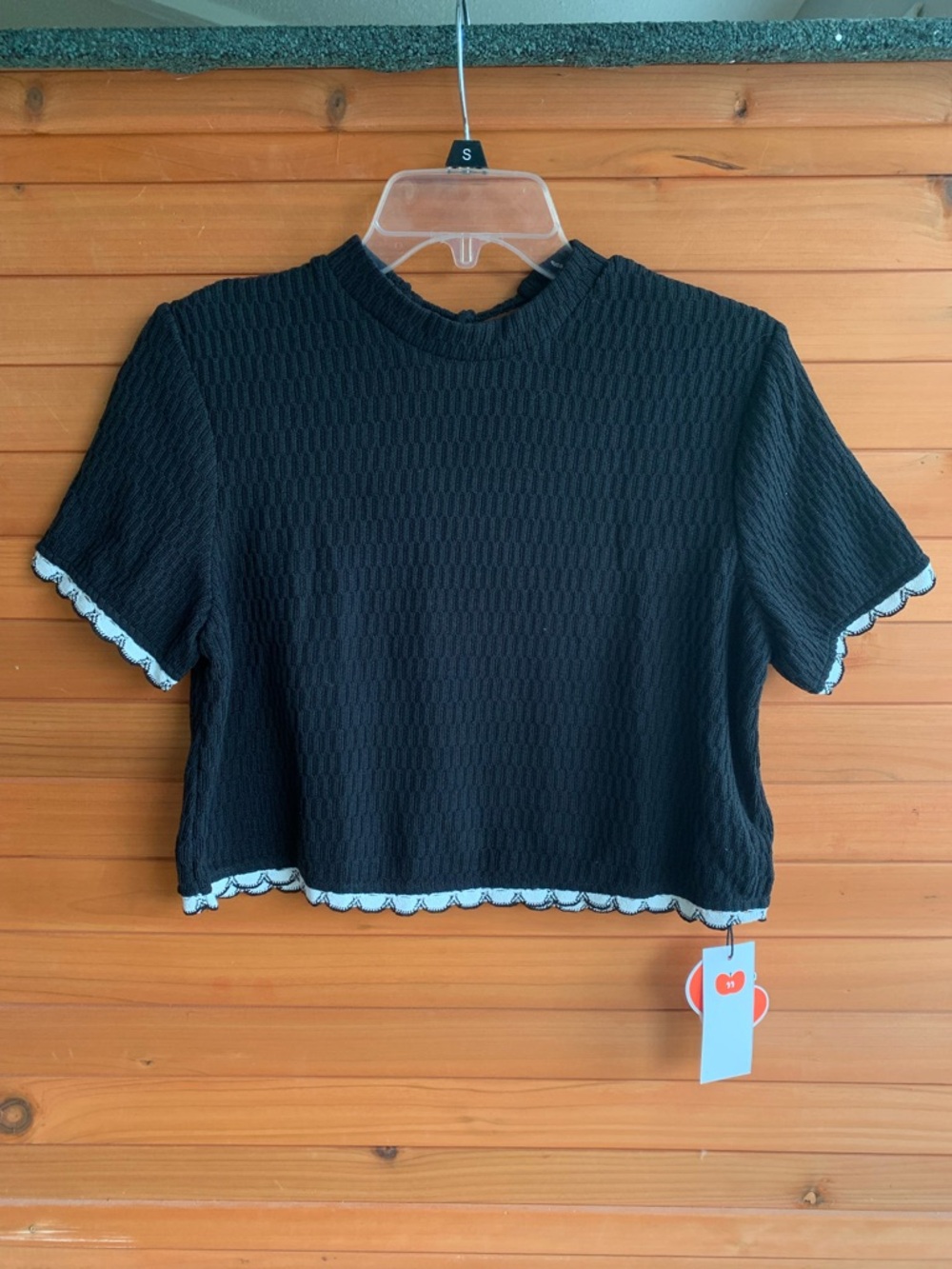 NWT Cider Black and White Knit Crop Top, Medium